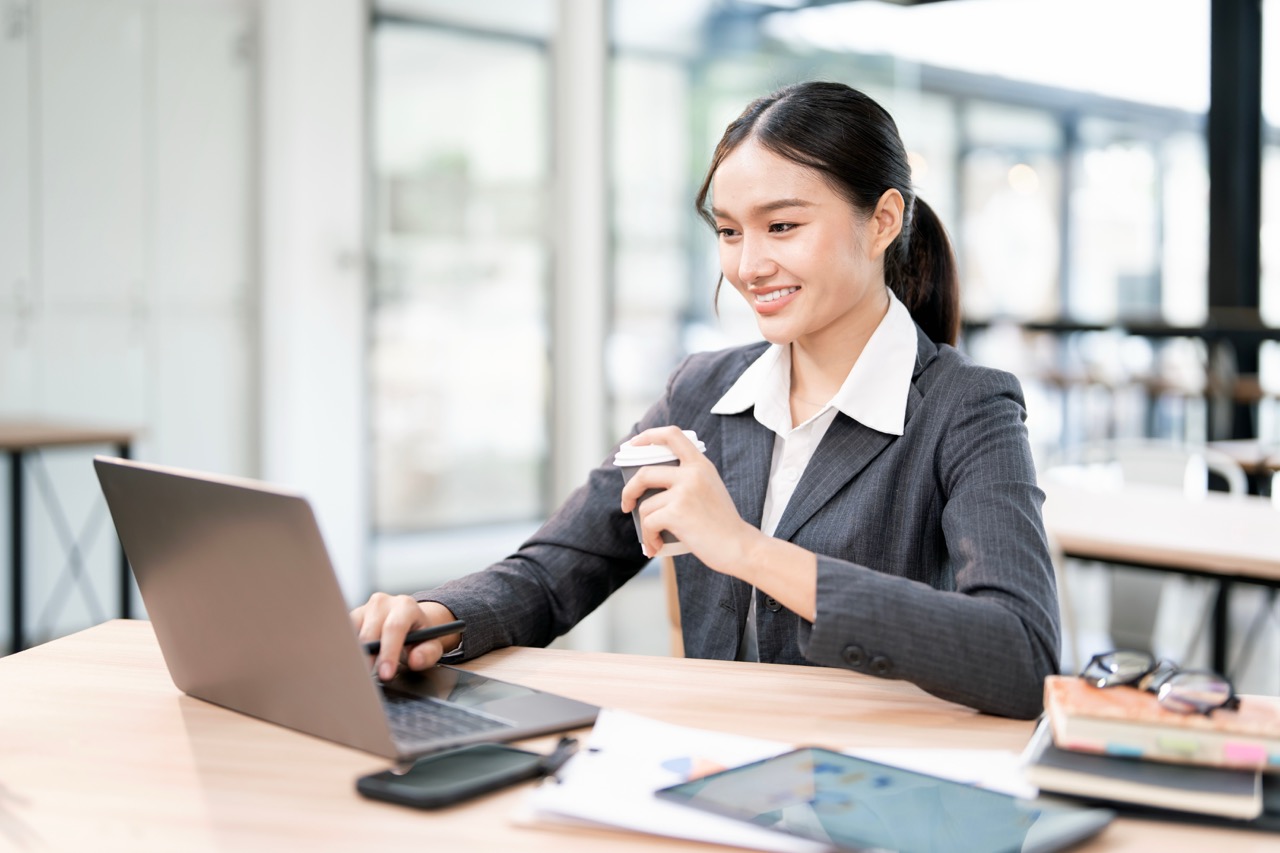 Exames PCMSO: O que são, quais os tipos e como a ECOMED garante a sua conformidade